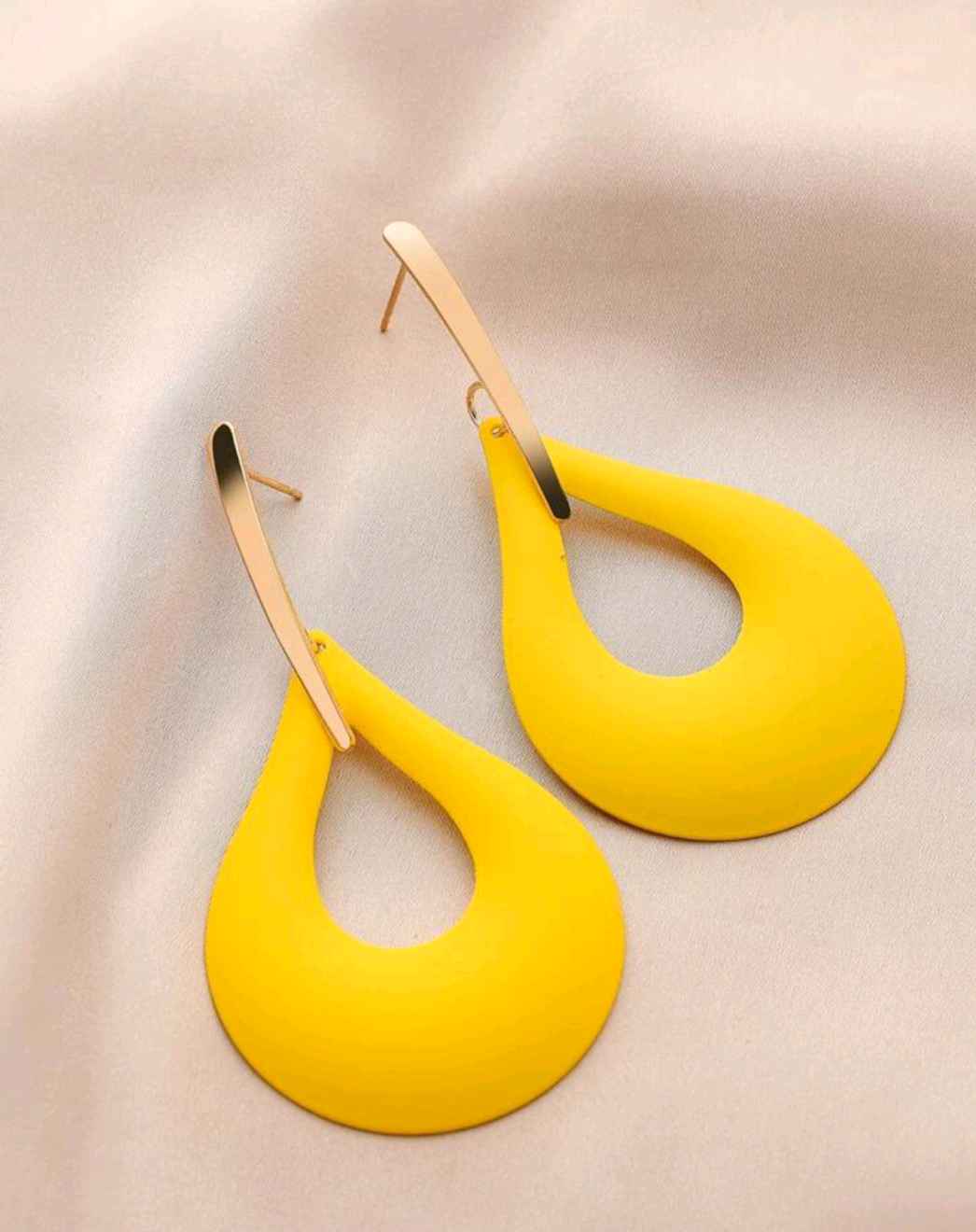 hollow out Earrings for sale in Wakiso - Yilick