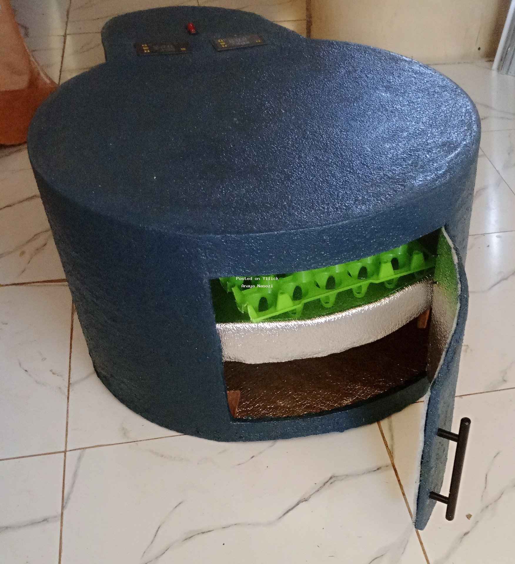 Premium Eco-Friendly Egg Incubator for sale in Kampala - Yilick