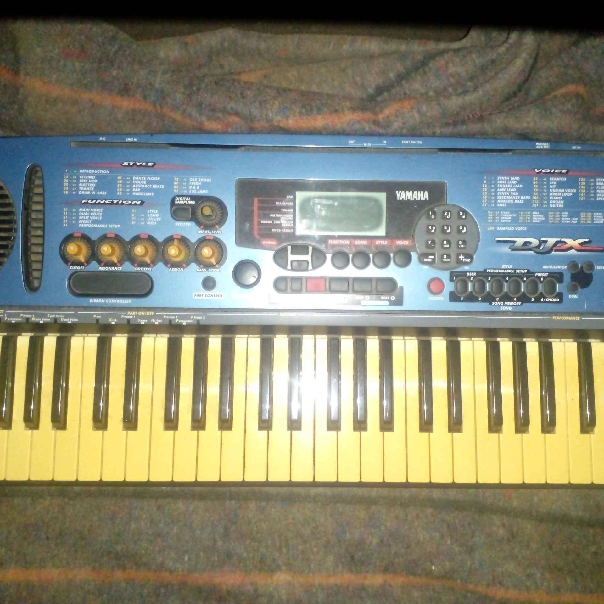 piano(keyboard) for sale in Kampala - Yilick