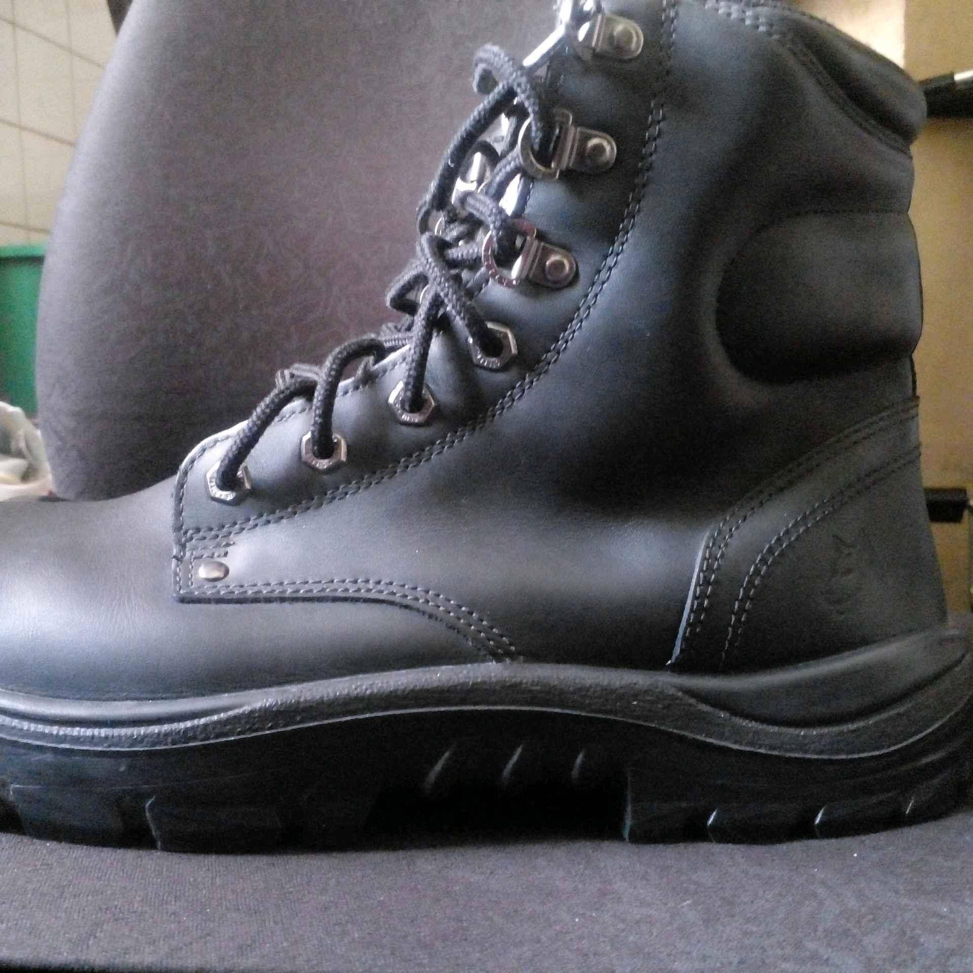 Safety leather  boots for sale in Kampala - Yilick