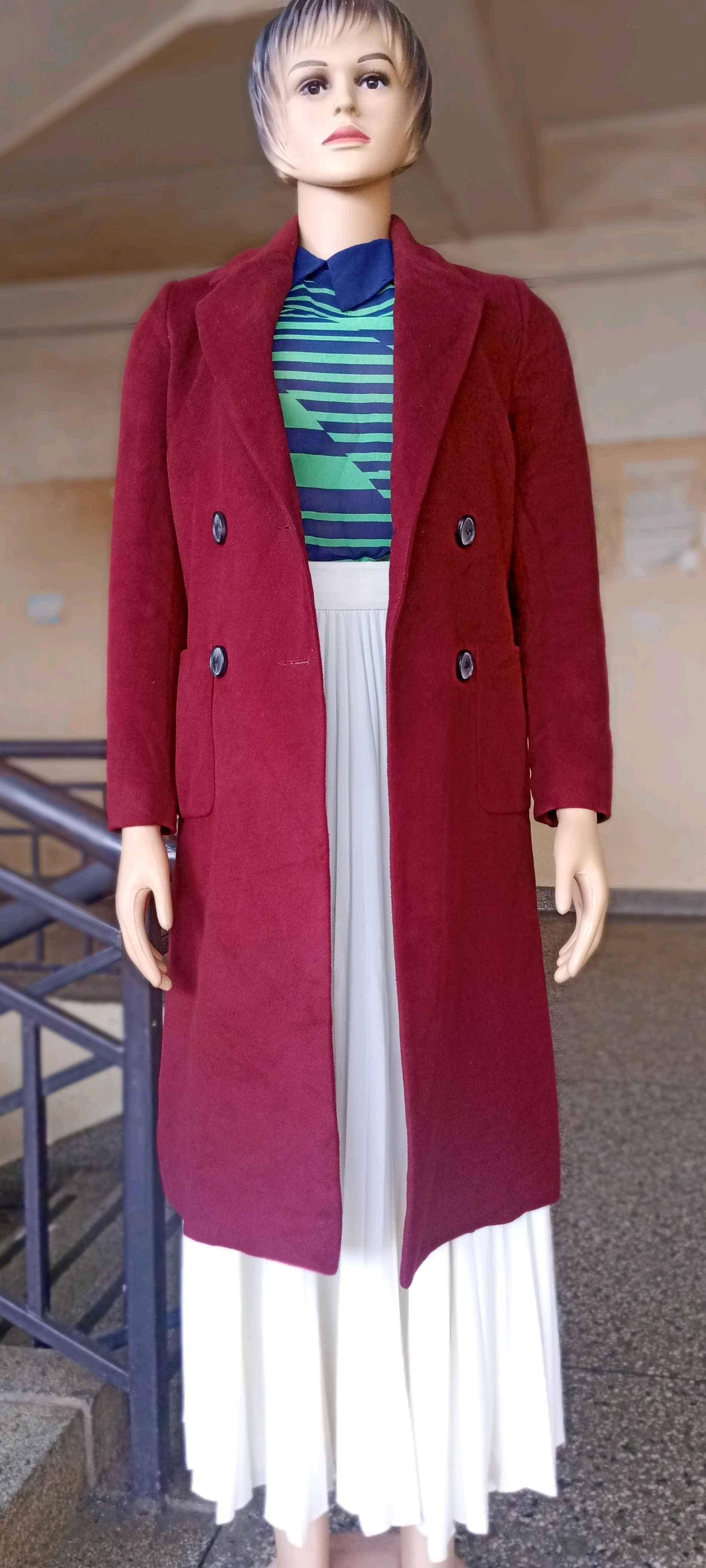 second hand wool coats for sale in Kampala - Yilick