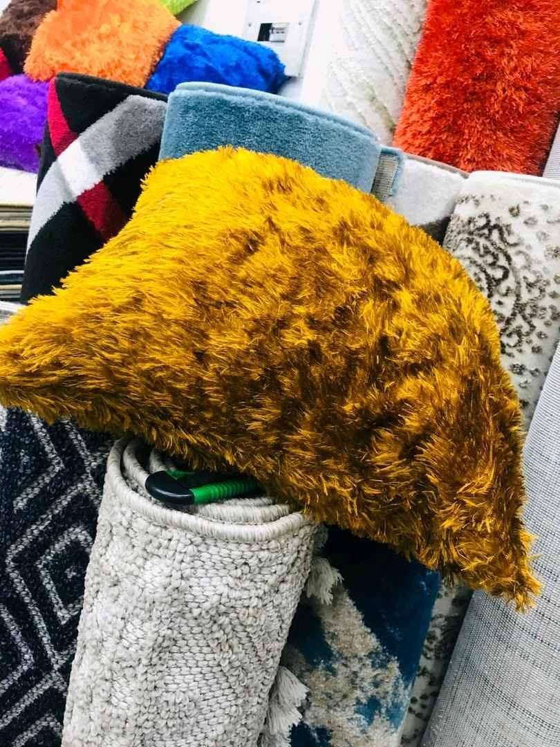 cushians  in many colors for sale in Kampala - Yilick
