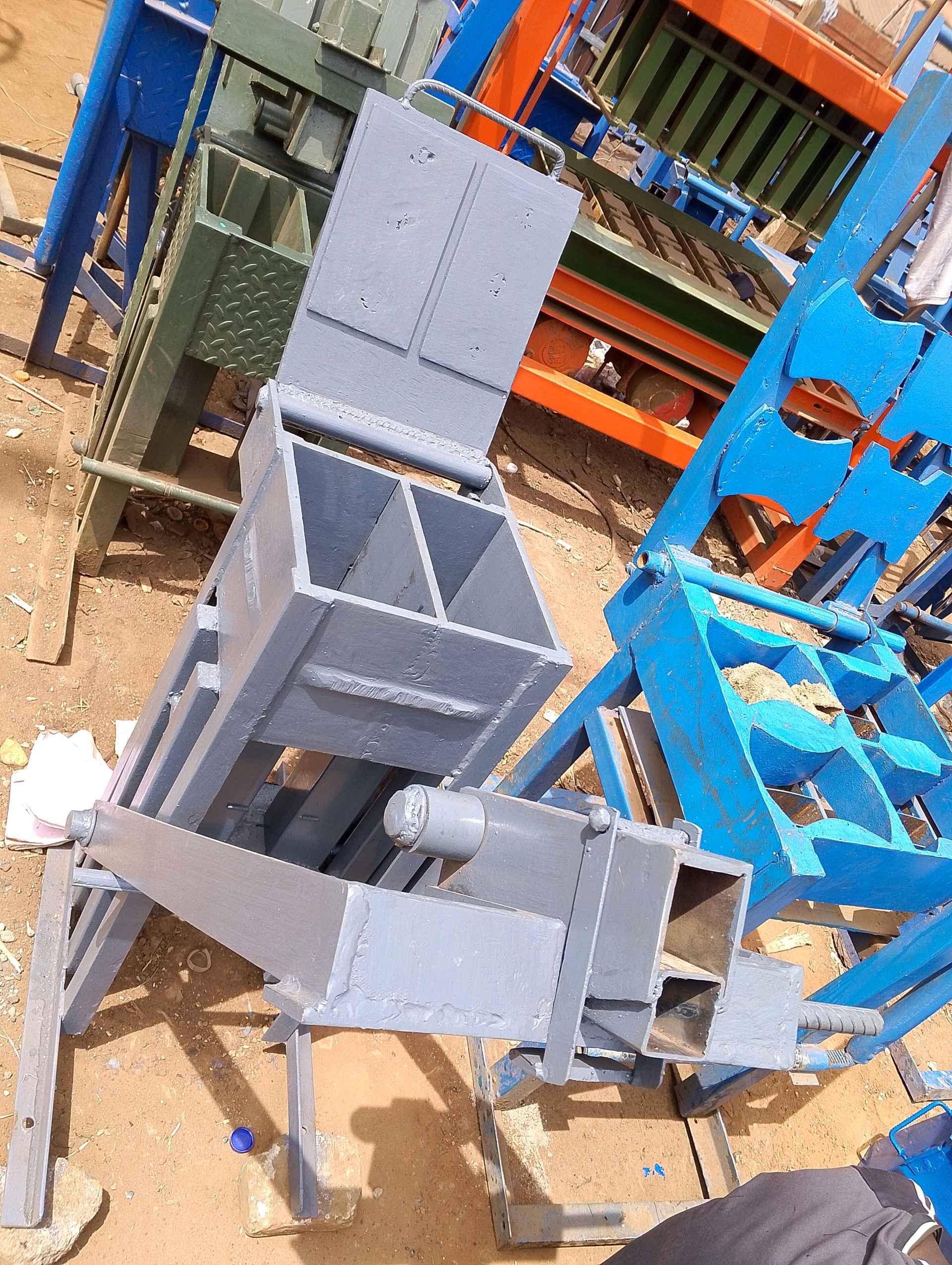 Introcking brickmaking machine for sale in Kampala - Yilick
