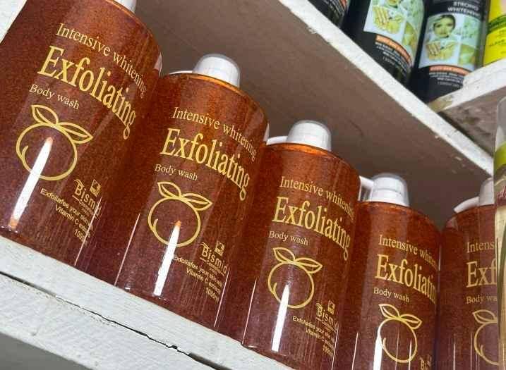 Exfoliating bath shower gel for sale in Kampala - Yilick