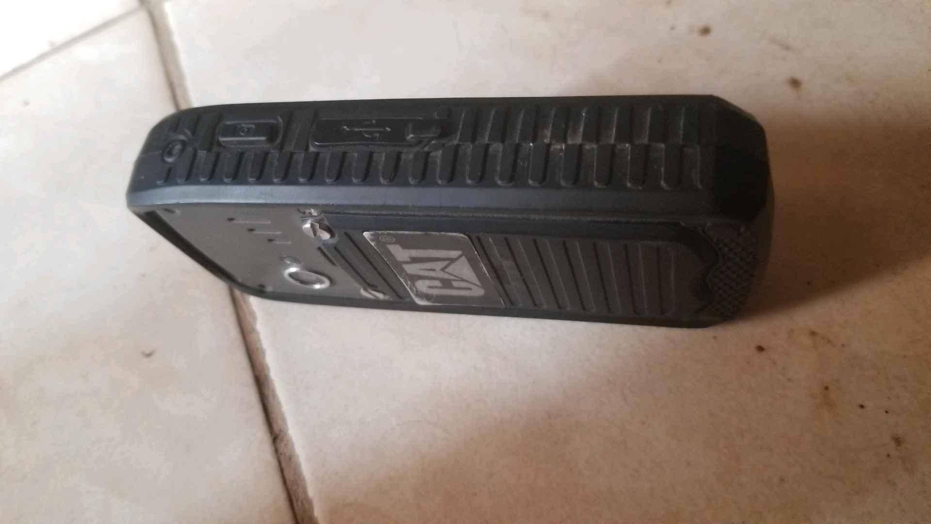 CAT phone 12 black for sale in Kampala - Yilick