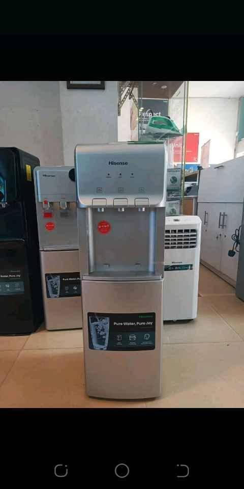 water dispenser hisense for sale in Kampala - Yilick