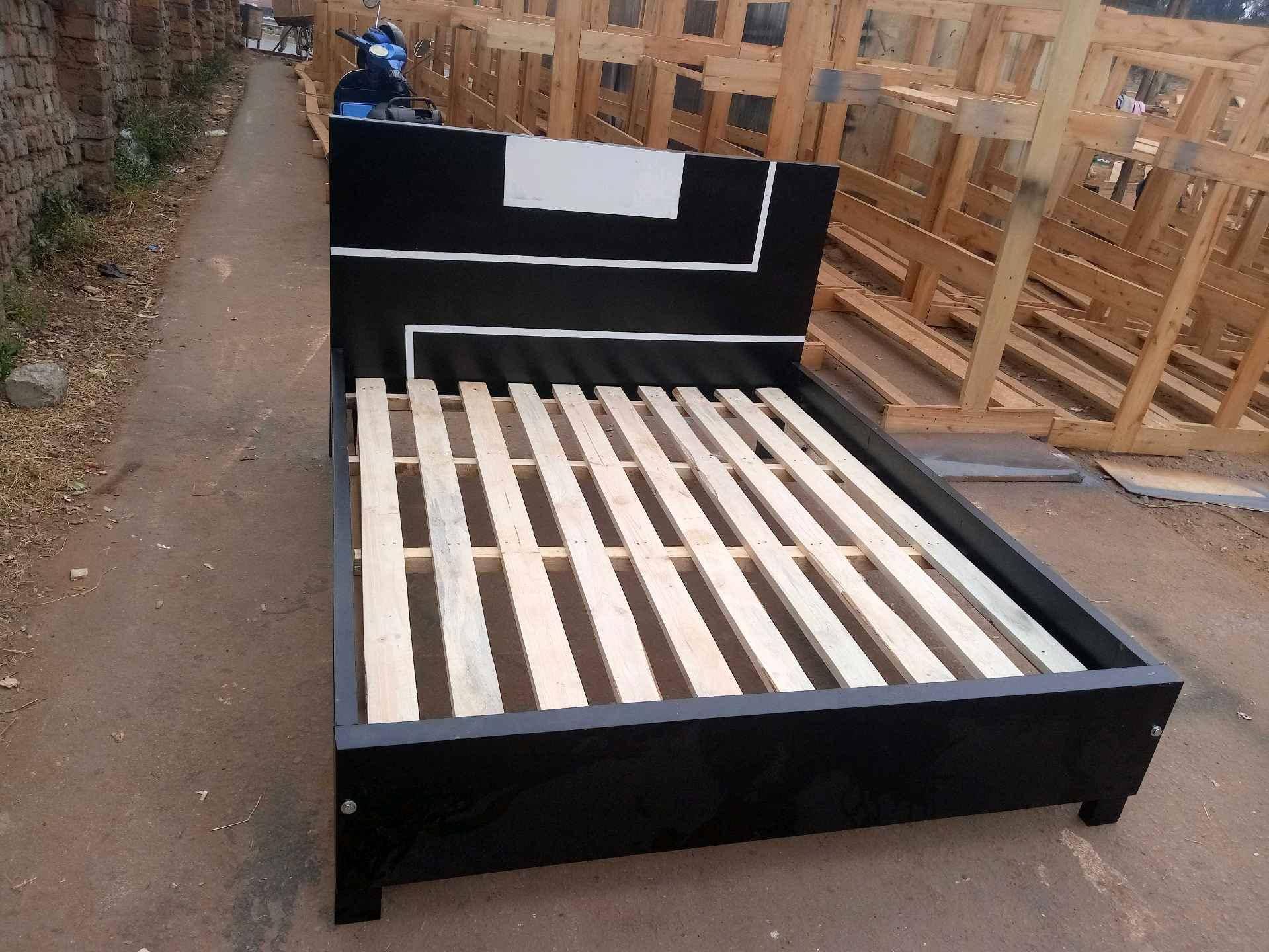 classic bed on sale for sale in Kampala - Yilick