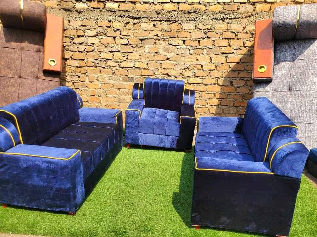 Blue sofaset in good materials for sale in Kampala - Yilick