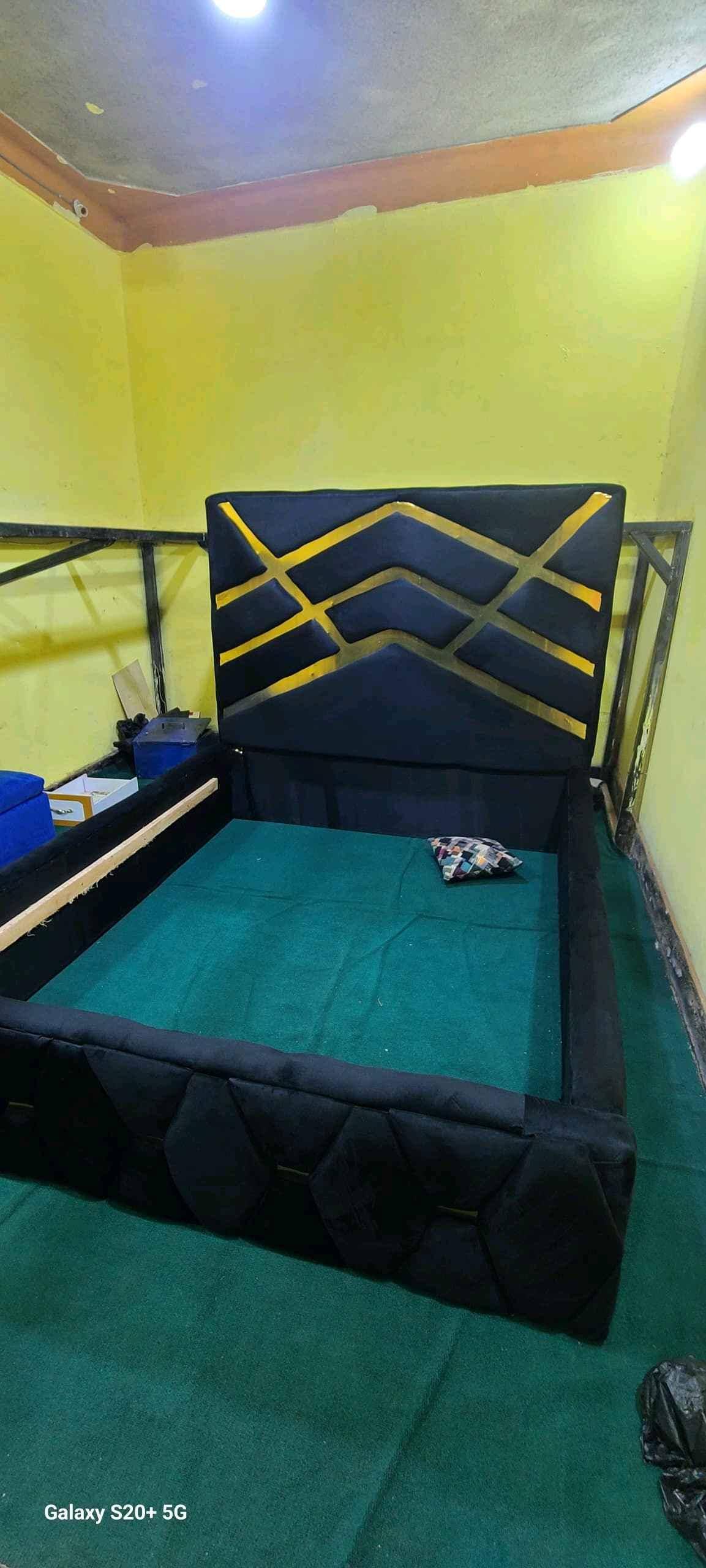 bed available 5by6 for sale in Kampala - Yilick