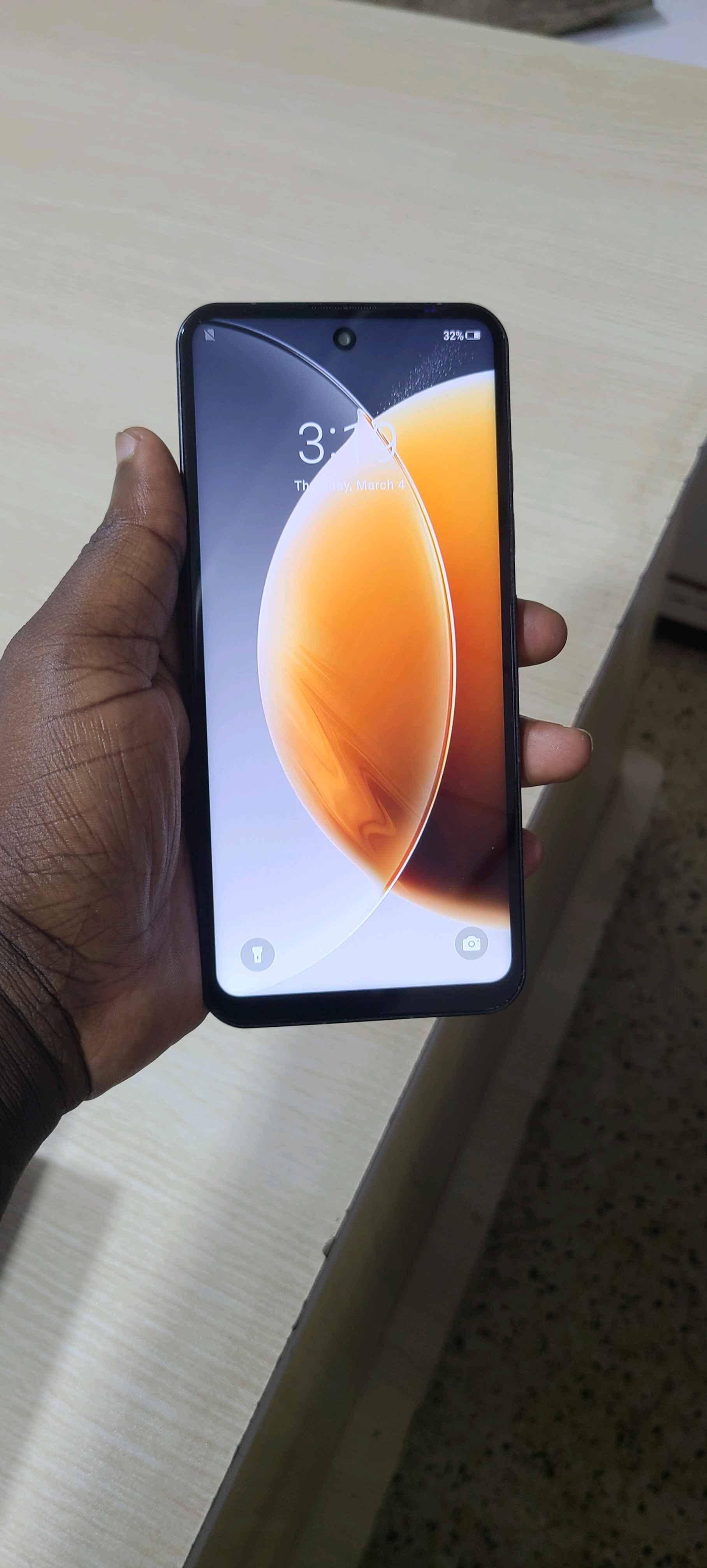 No any issue and cracks for sale in Kampala - Yilick