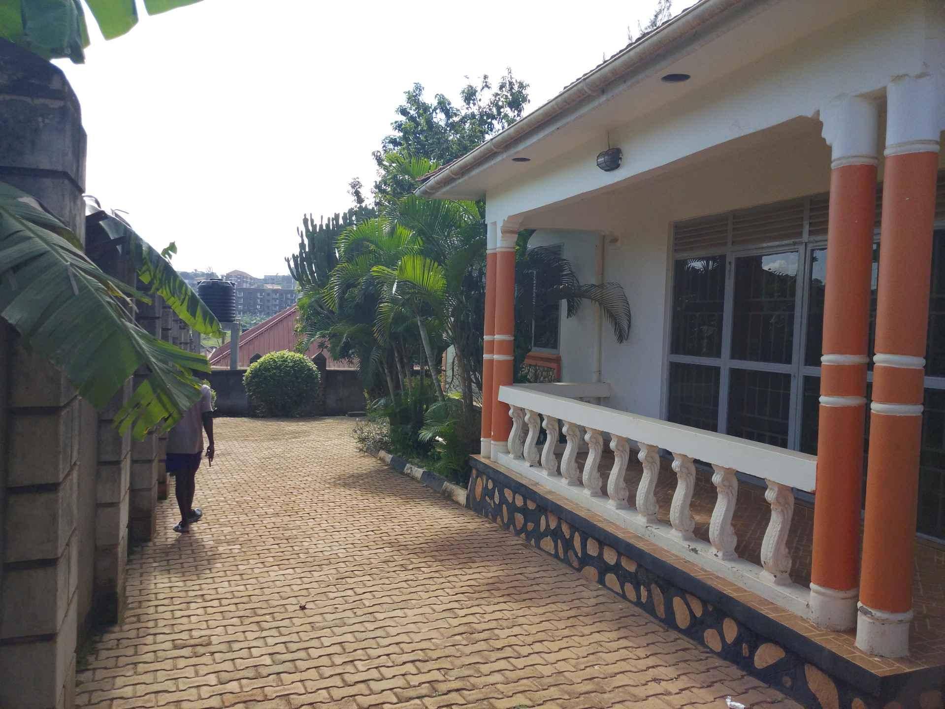 house for sale for sale in Kampala - Yilick