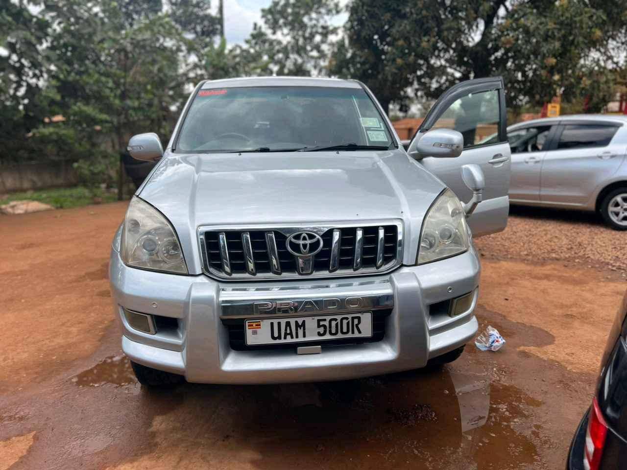 Toyota Land cruiser prado for sale in Kampala - Yilick