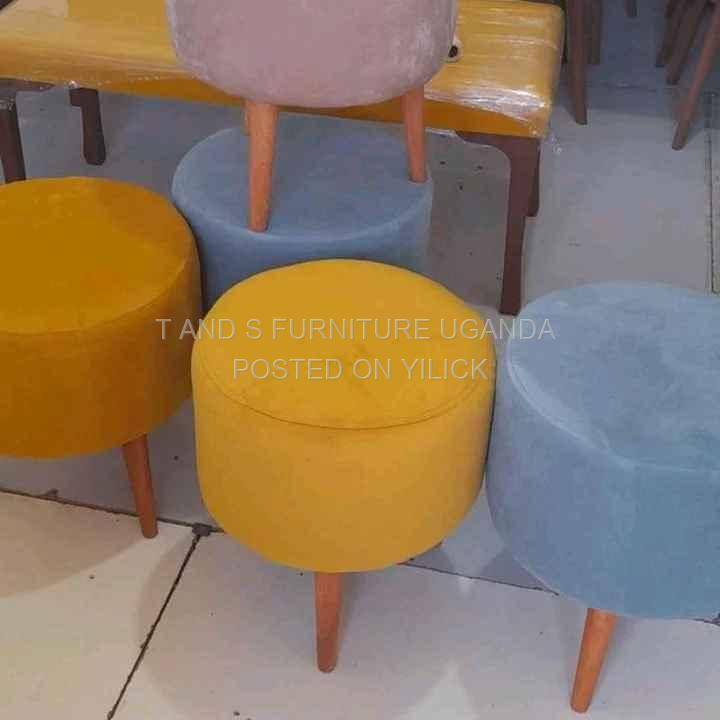 puff stools with wooden stands and soft forms  for sale in Mukono - Yilick