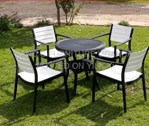 chairs available for outdoor dining  for sale in Mukono - Yilick