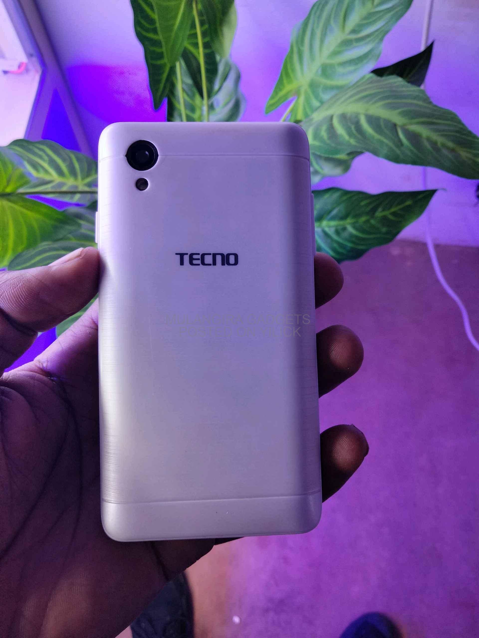 Tecno y2 white in colour  for sale in Kampala - Yilick