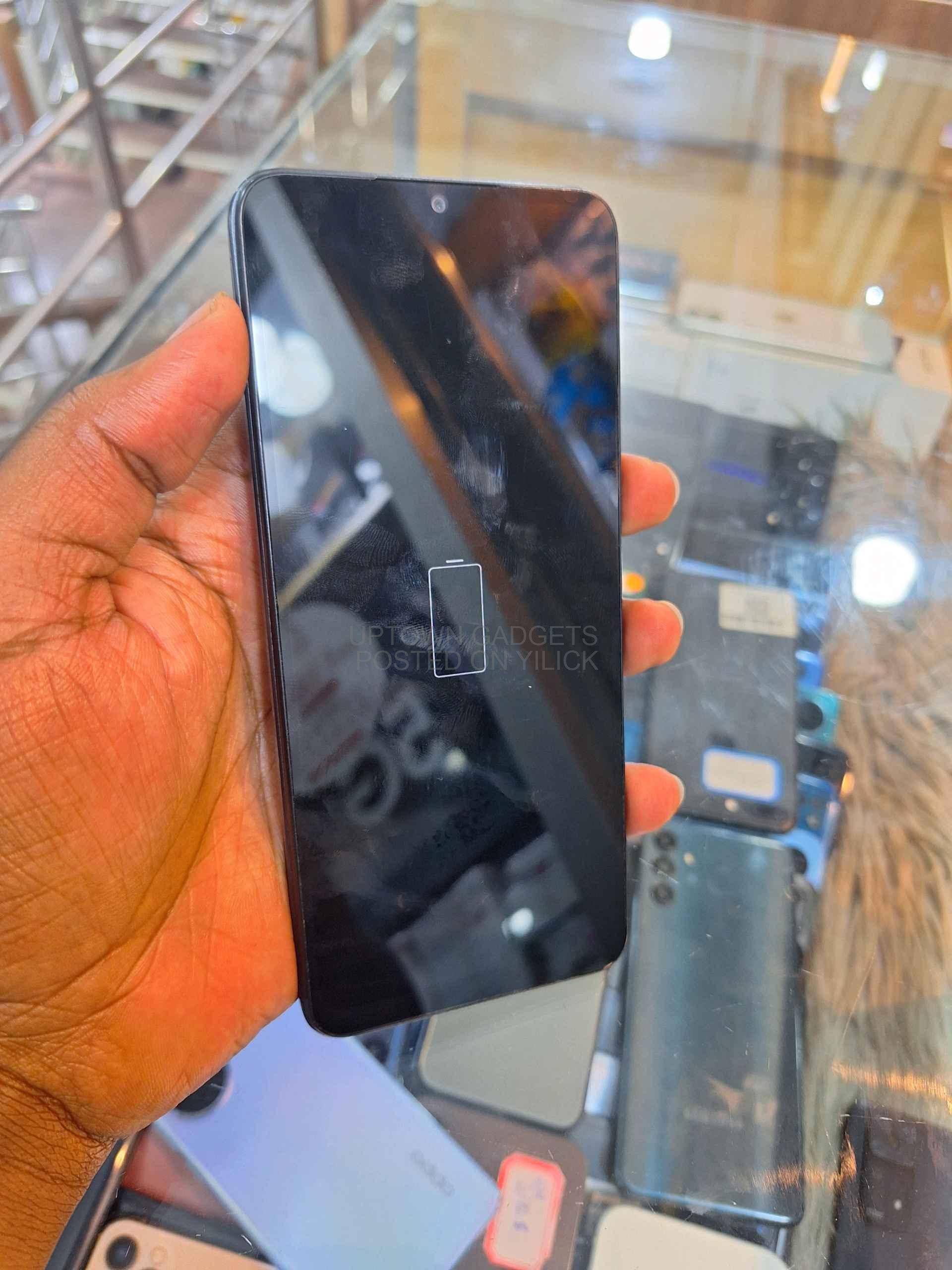 REDMI 12C 64GB 4GB RAM AT 330K...0708949918 for sale in Kampala - Yilick