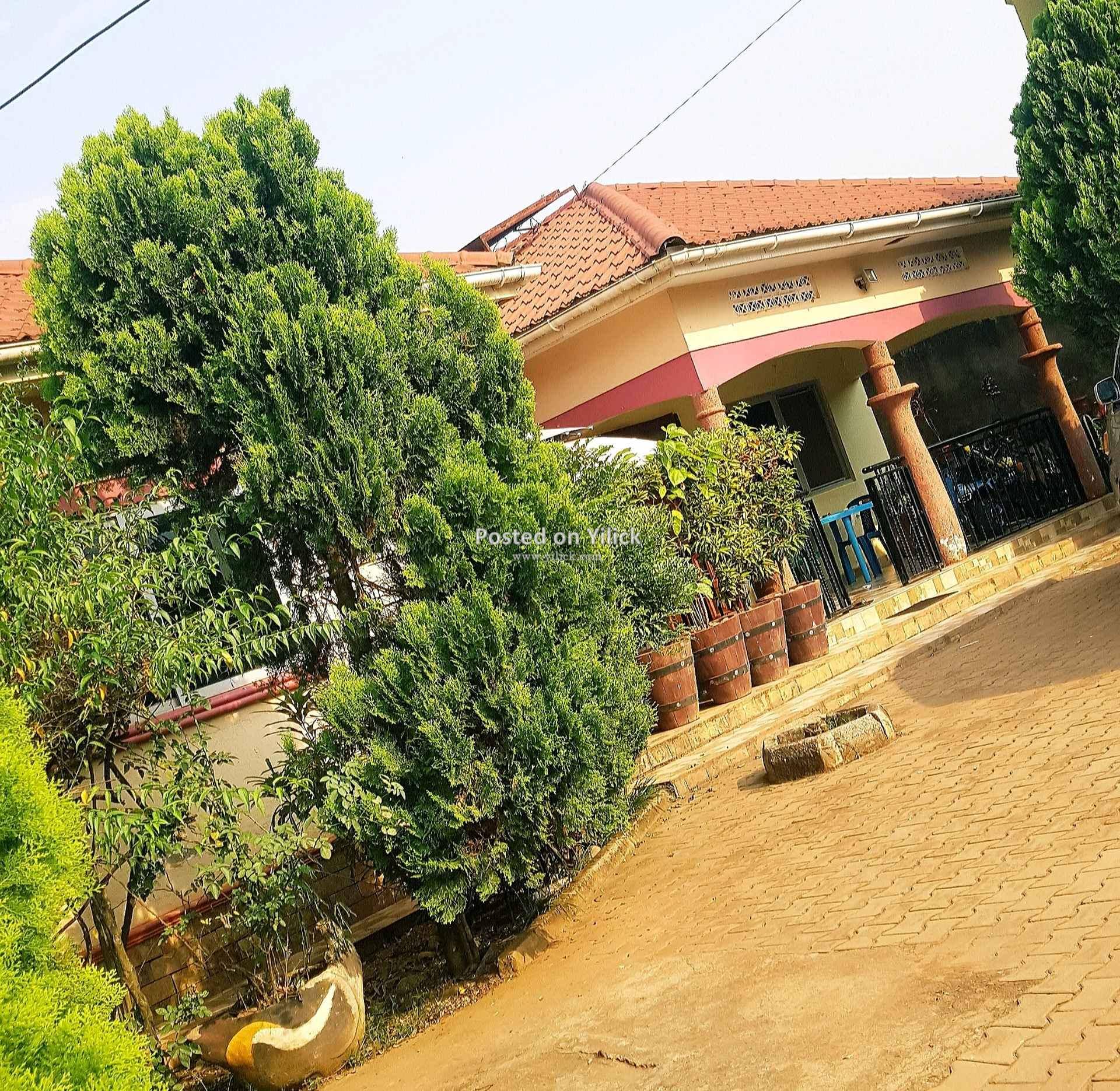 4 bedroom house for sale in Kira Mulawa  for sale in Kampala - Yilick