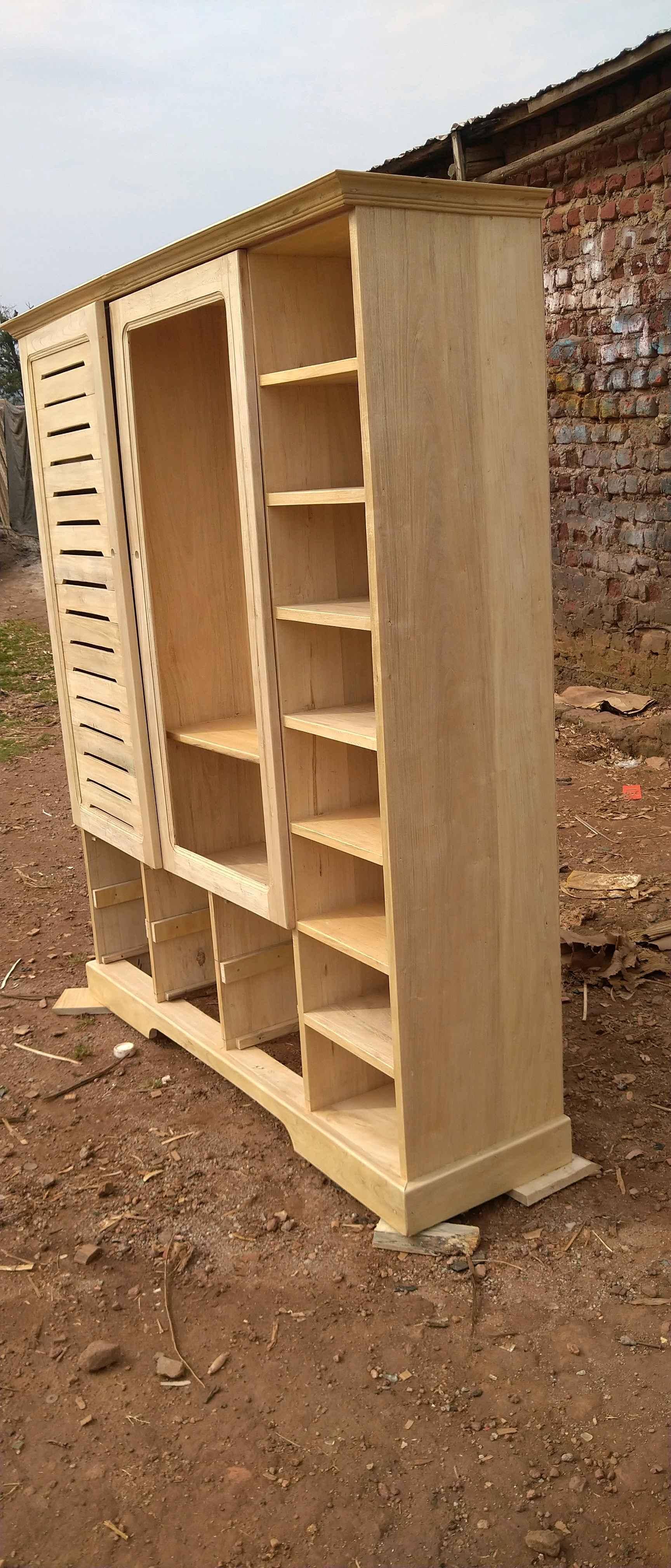 closet available for bedroom  for sale in Kampala - Yilick