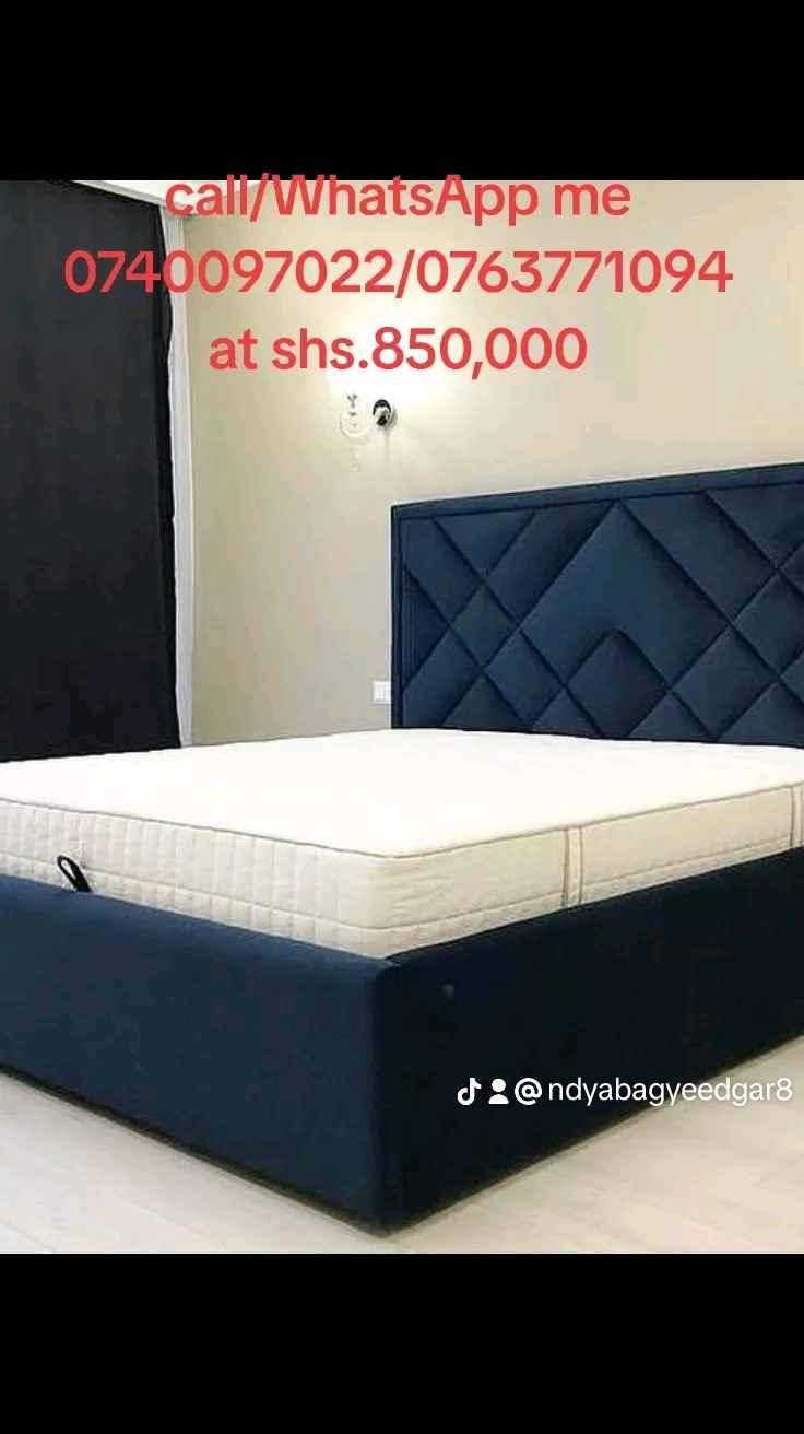 5 by 6 modern bed  for sale in Kampala - Yilick