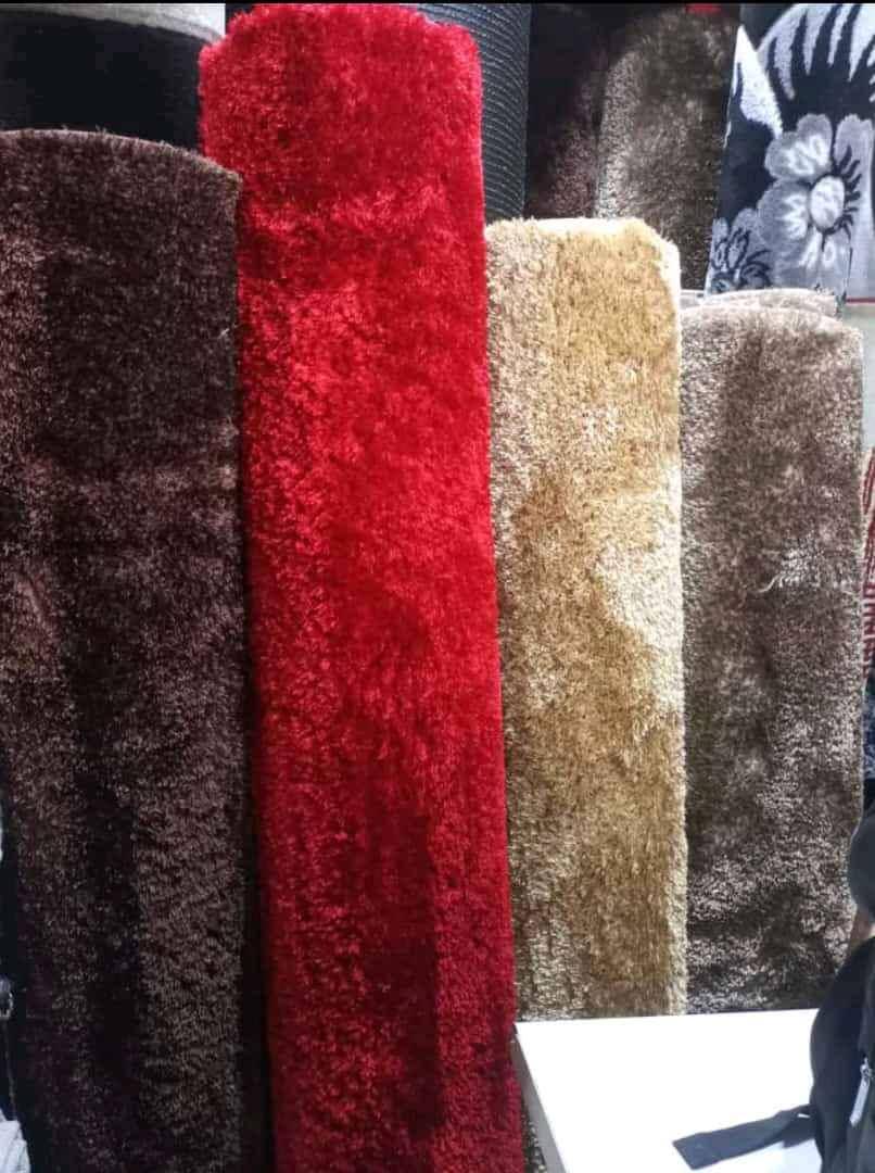 SHAGGY CARPETS 3X2METERS LARGE SIZE  for sale in Kampala - Yilick
