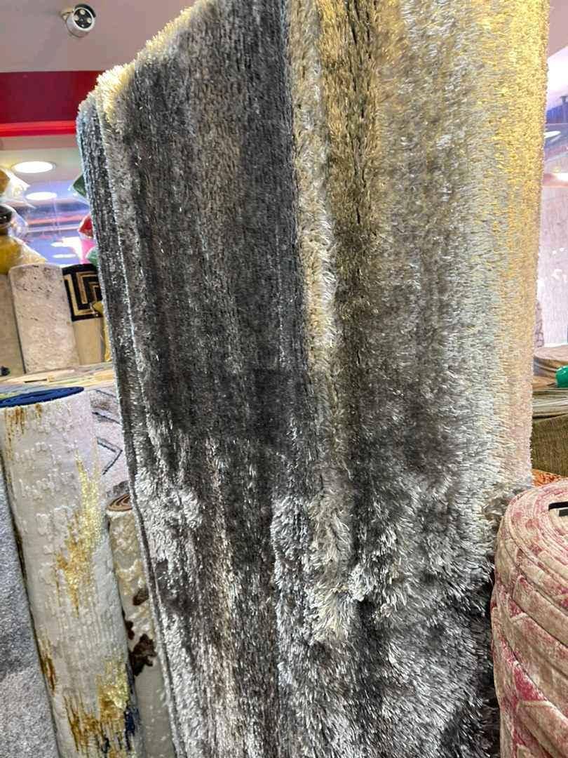 CENTER RUG SHAGGY  for sale in Kampala - Yilick