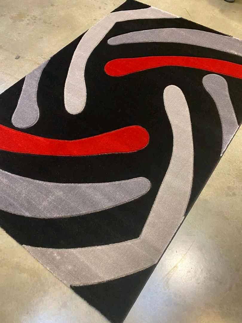 CENTER RUG 3X2 METERS LARGE SIZE PARIS  for sale in Kampala - Yilick