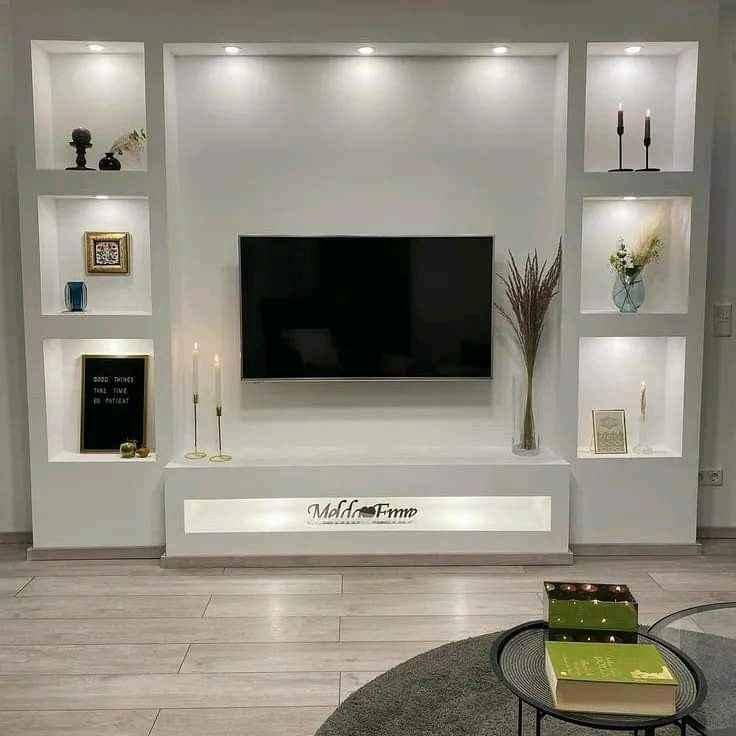 Gypsum Tv unit design installation. for sale in Kampala - Yilick