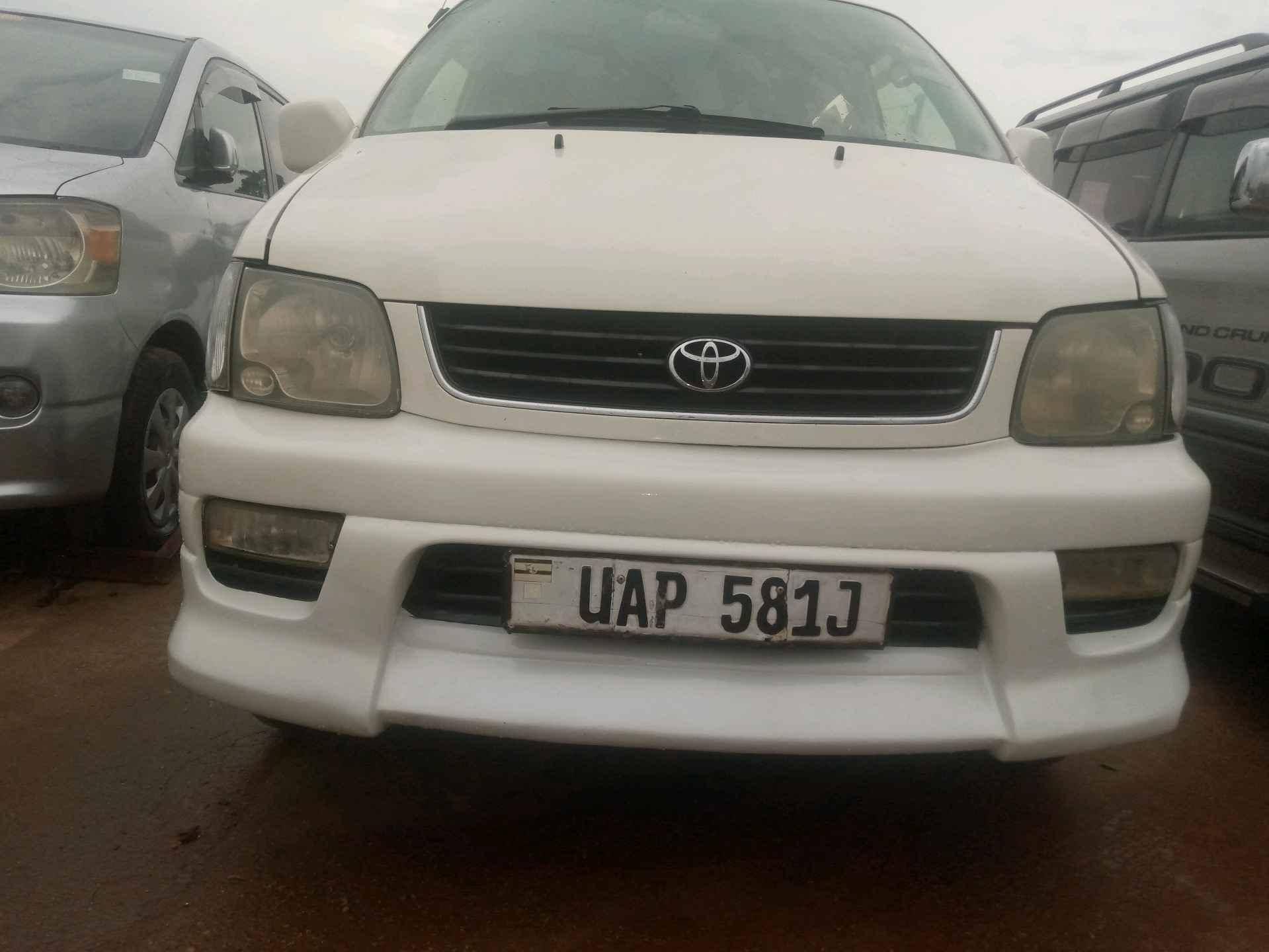 Toyota Noah colour white  for sale in Kampala - Yilick