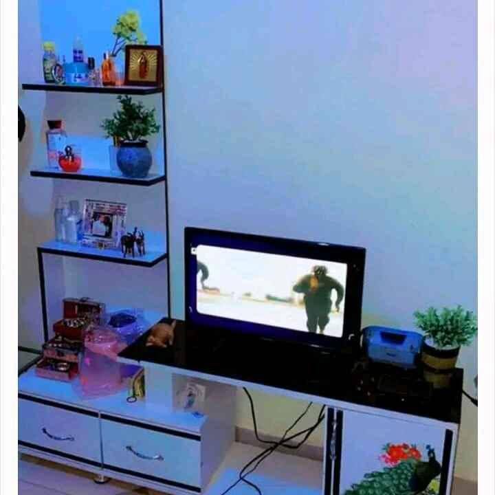 television stand  for sale in Kampala - Yilick