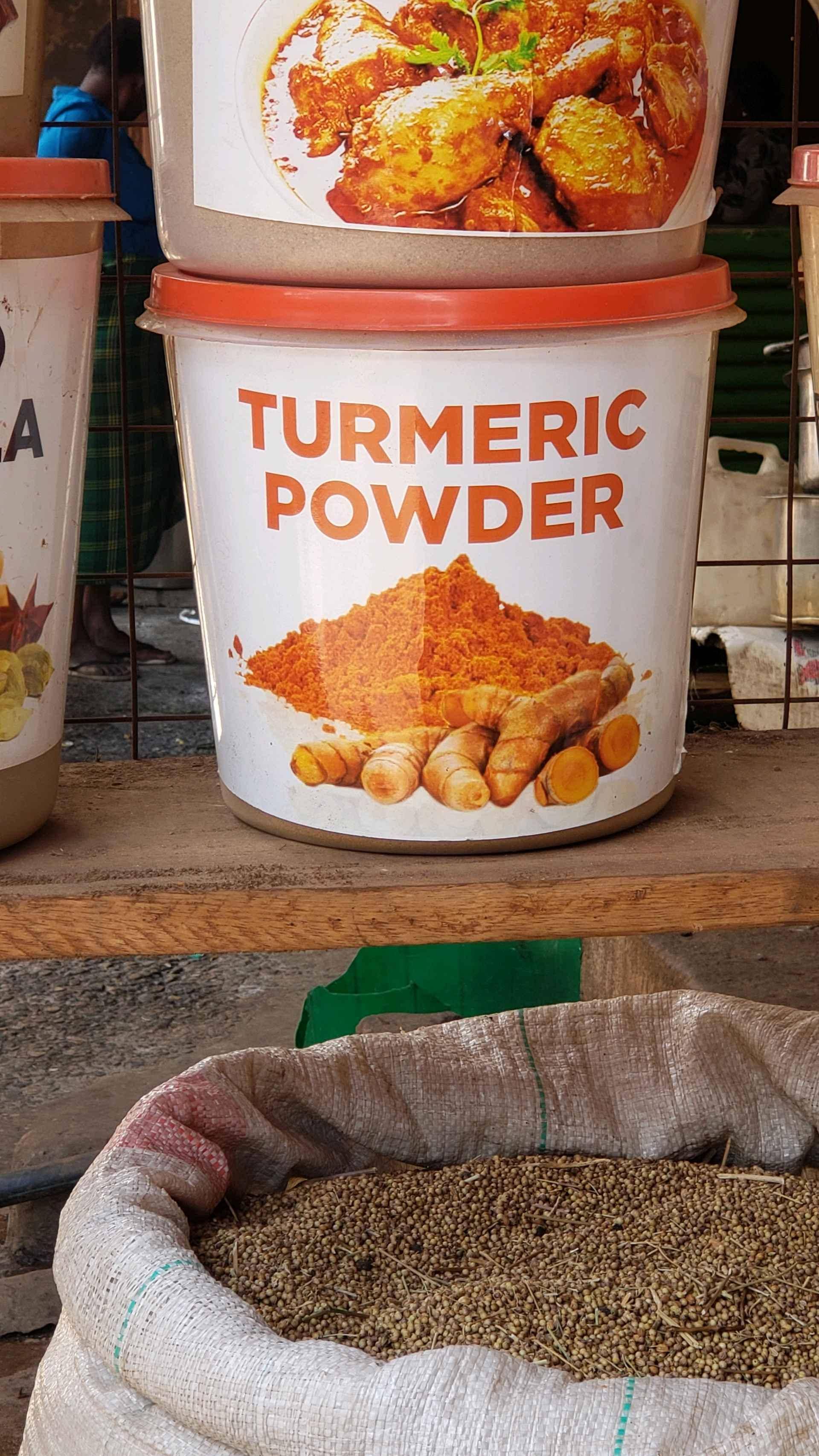 tumeric powder available for sale in Kampala - Yilick