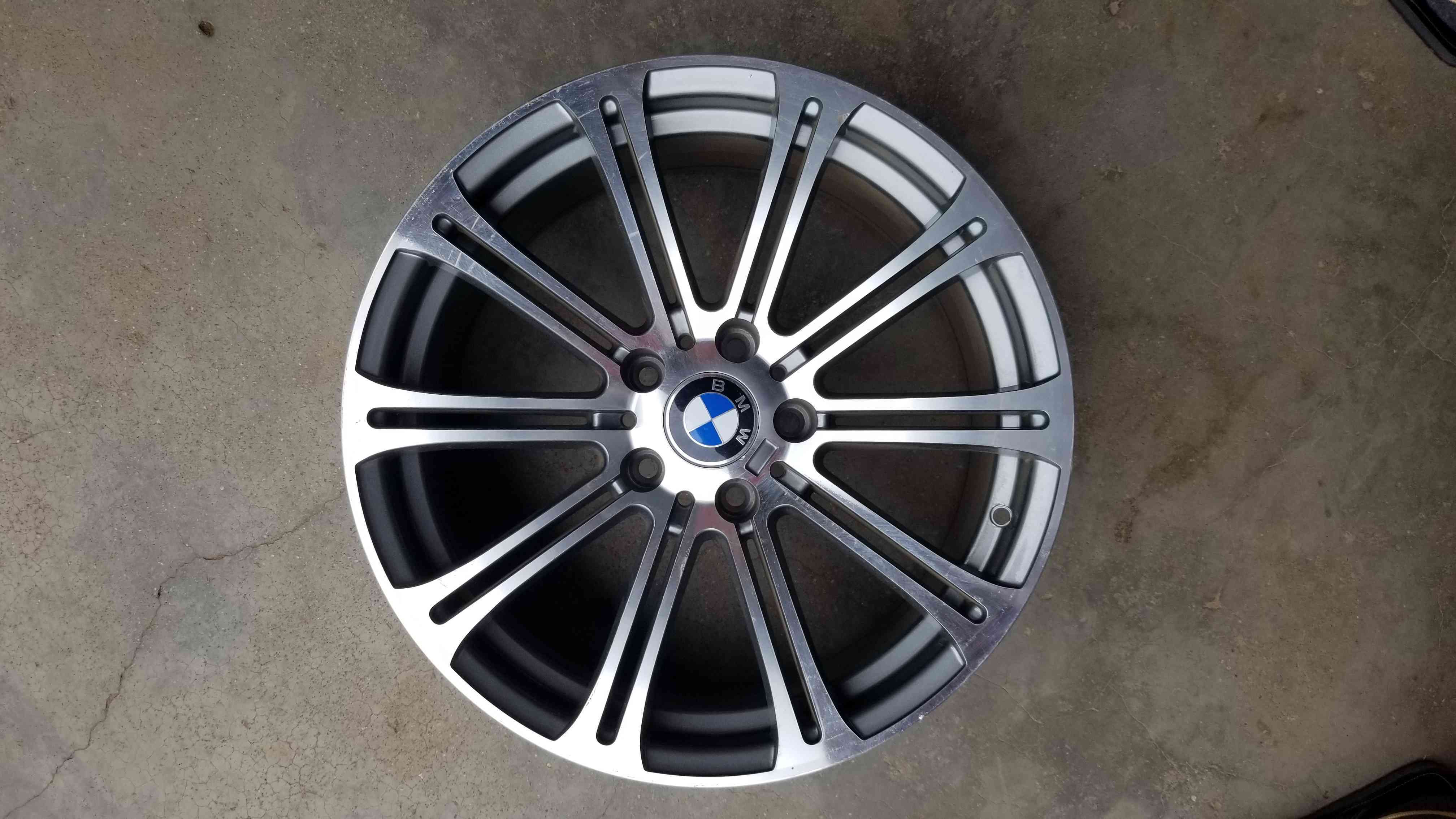 BMW size 18 sport rims for sale in Kampala - Yilick