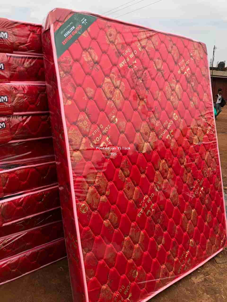 5by6 quilted deluxe mattresses available  for sale in Kampala - Yilick