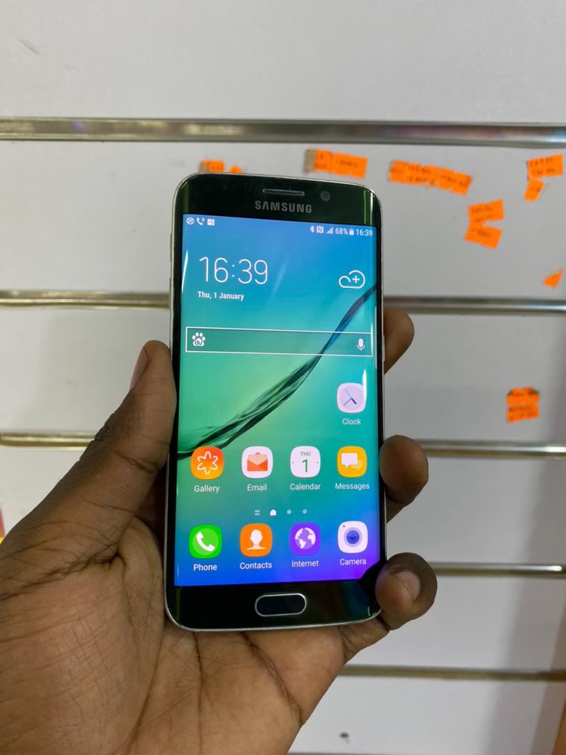 s7 edge  for sale in Kampala - Yilick