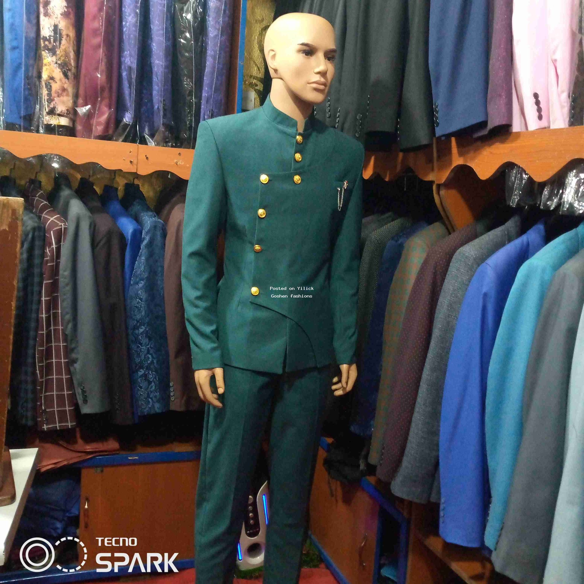 mens green suit for sale in Kampala - Yilick